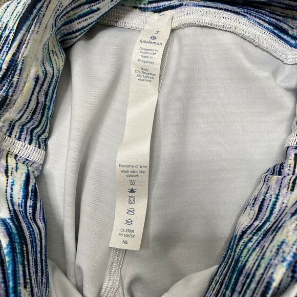 Lululemon Inspire Crop II Blurry Belle Size 2 - Picture 7 of 12